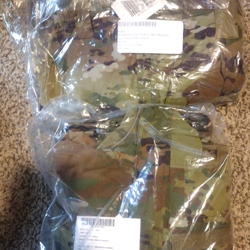 New Military issued soft shell cold weather pants gen 111